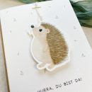 Personalisierte Karte mit niedlichem Tieranhänger | Biene oder Igel – Bild 4