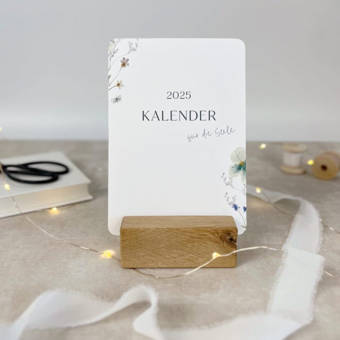 Postkartenkalender 2025 für die Seele | mit Bibelverse | Tischkalender mit Holzständer – Bild 2